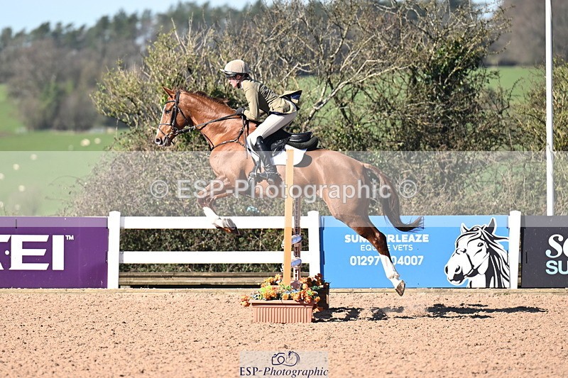 260318B-104235-00157 - Clear Round & Brit Nov 90cm