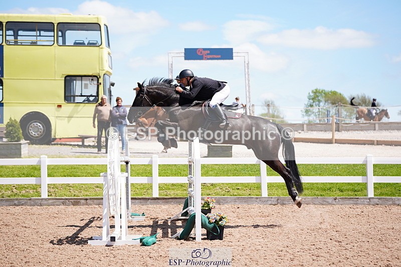 240525A-132354-06197 - Cls 17 National 1.30m