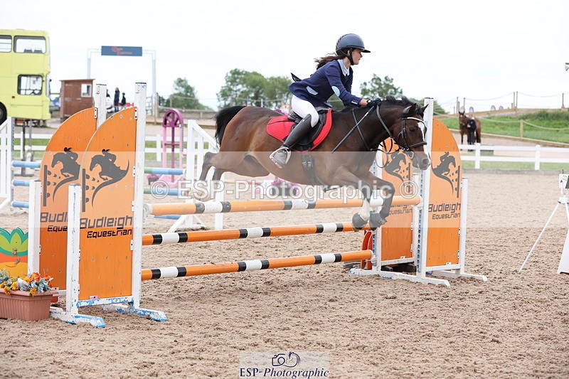 240630A-182824-16412 - Cls 28 Stepping Stones 128cm + 138cm