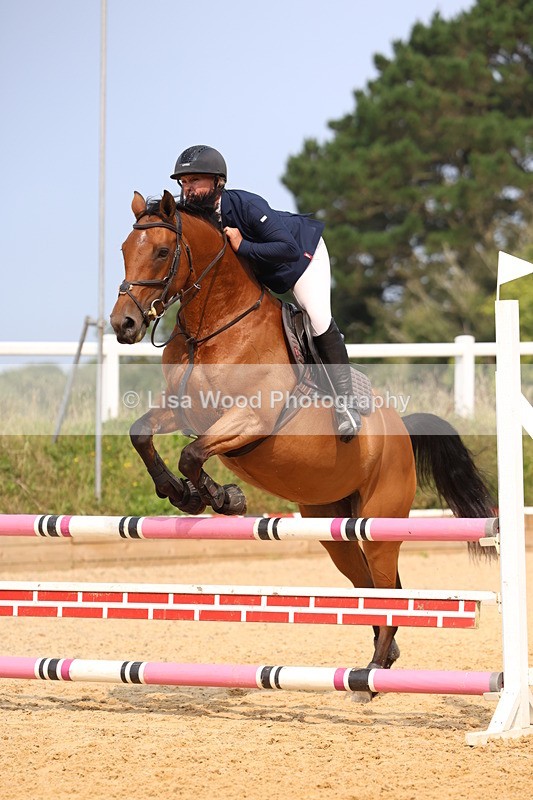 3E7A1148 - Class 4: Senior British Novice/90cm open