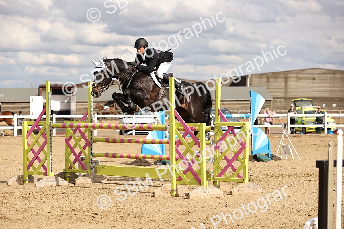 SBM_003826 - Class 13 - Senior Foxhunter - 1.20m