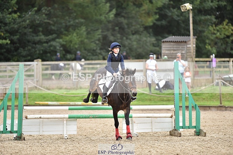 240802-110202-02566 - 80cm Round 1
