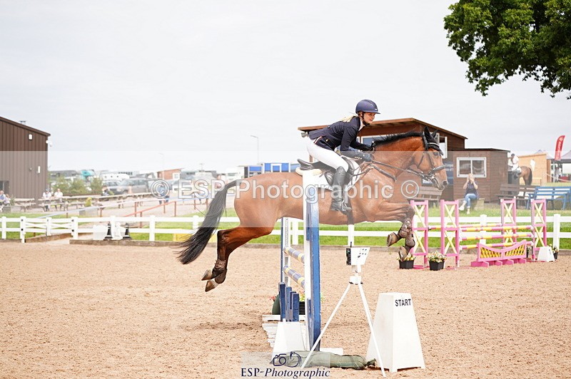 240803A-140822-08404 - Cls 38 1.05m Amateur Qualifier