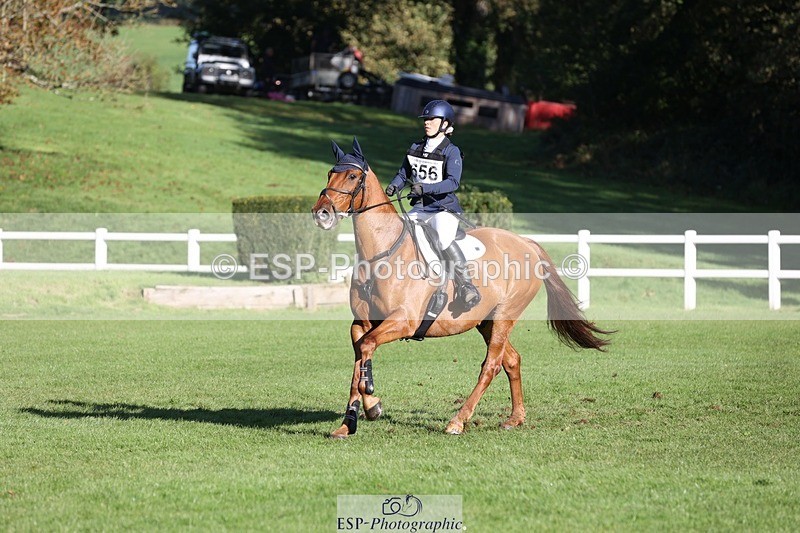 231022-103253-24594 - 656-DUNARD.RED.KNIGHT-Naomi.Watkins-TrotUp+SJ