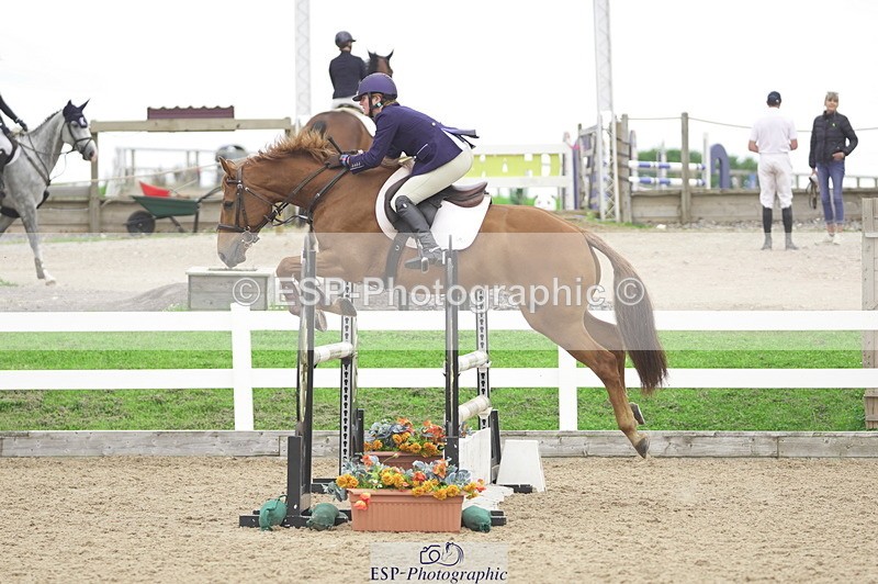 230810A-134018-02483 - Cls 4 1.05m Amateur Quali