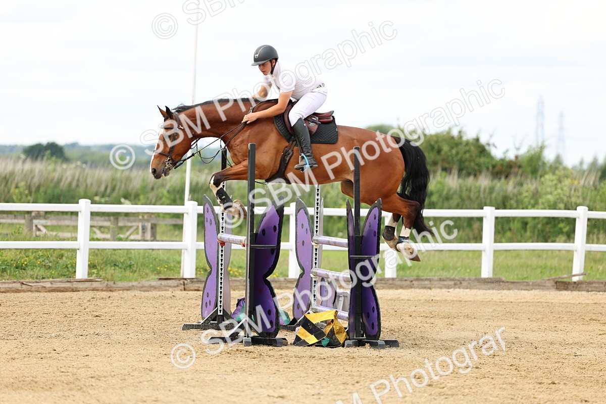 SBM_006204 - Class 19 - Senior Newcomers - 1.10m