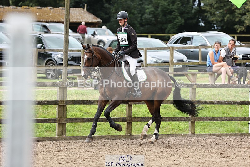 240804-111016-11510 - 364-Tom_Rowland-MONBEG_SKYFALL