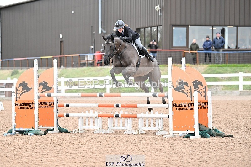 250112-120342-01219 - Cls 19 Snr 1.05m Open