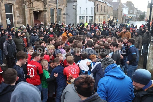 AA076500 - New Years Boys Ba'