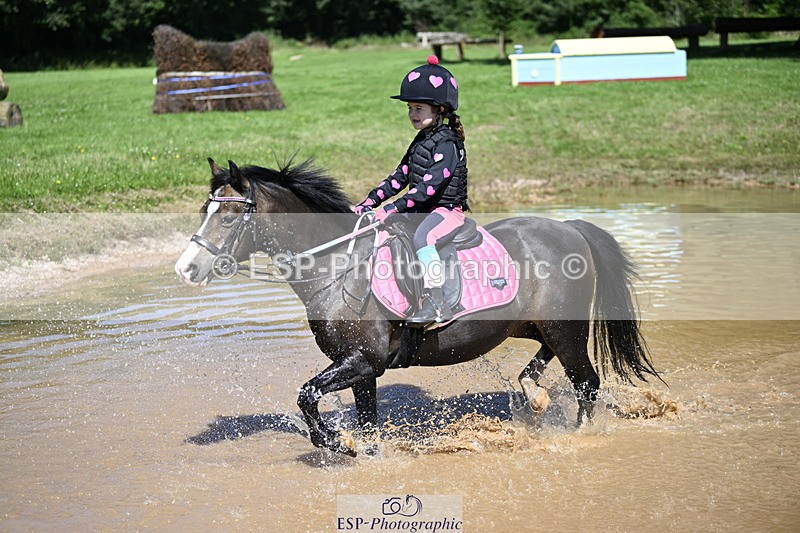 240728B-112206-00986 - Theo's Group XC