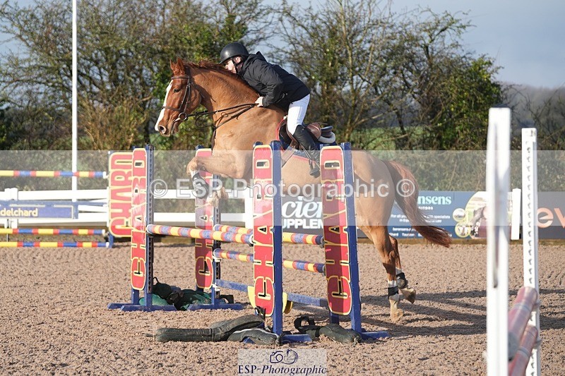 260201-100716-02970 - Cls 16 British Novice and 90cm