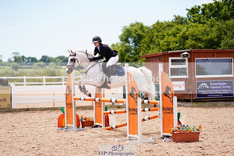 240629A-125720-05516 - Cls 18 Newcomers and 1m Open