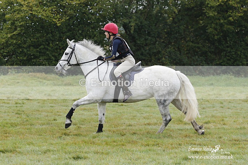 WWHT 171021 0637 - Novice Restricted (0.80m)  17/10/21