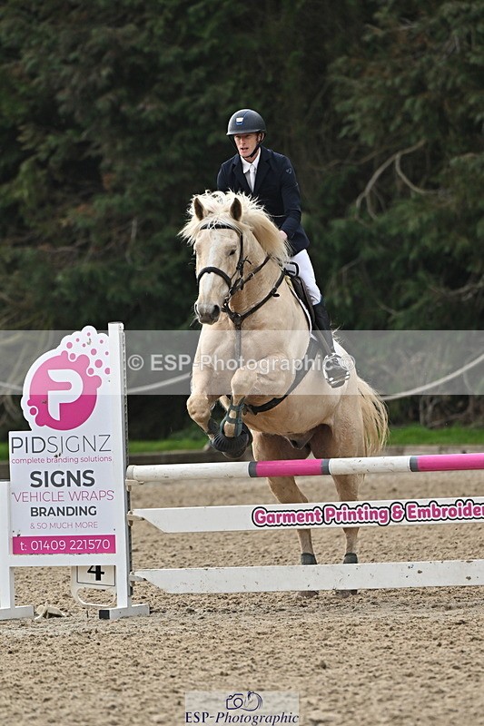 250321A-142105-01137 - Cls 5 British Novice and 90cm Open