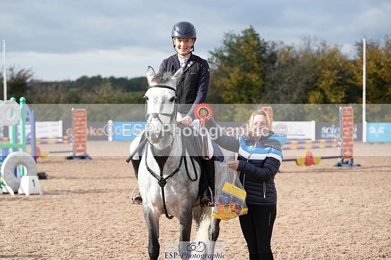 251026-123001-02386 - Cls 4 Pony Winter Novice + 80cm Open