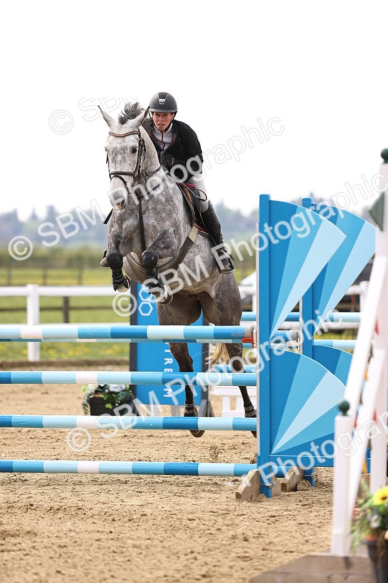 SBM_002469 - Class 11 - Senior newcomers - 1.10m