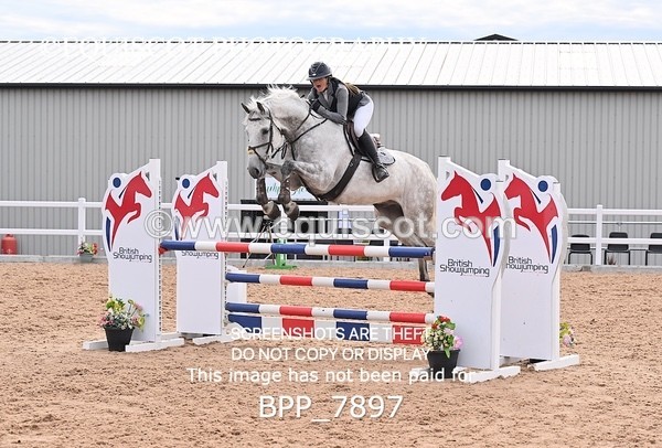 BPP_7897 - CLASS 16 FRI GFS Saddles Senior Newcomers/1.10m Open