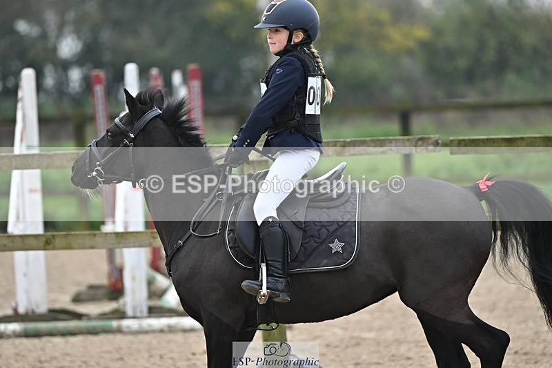 241110-101012-00198 - 40cm Showjumping