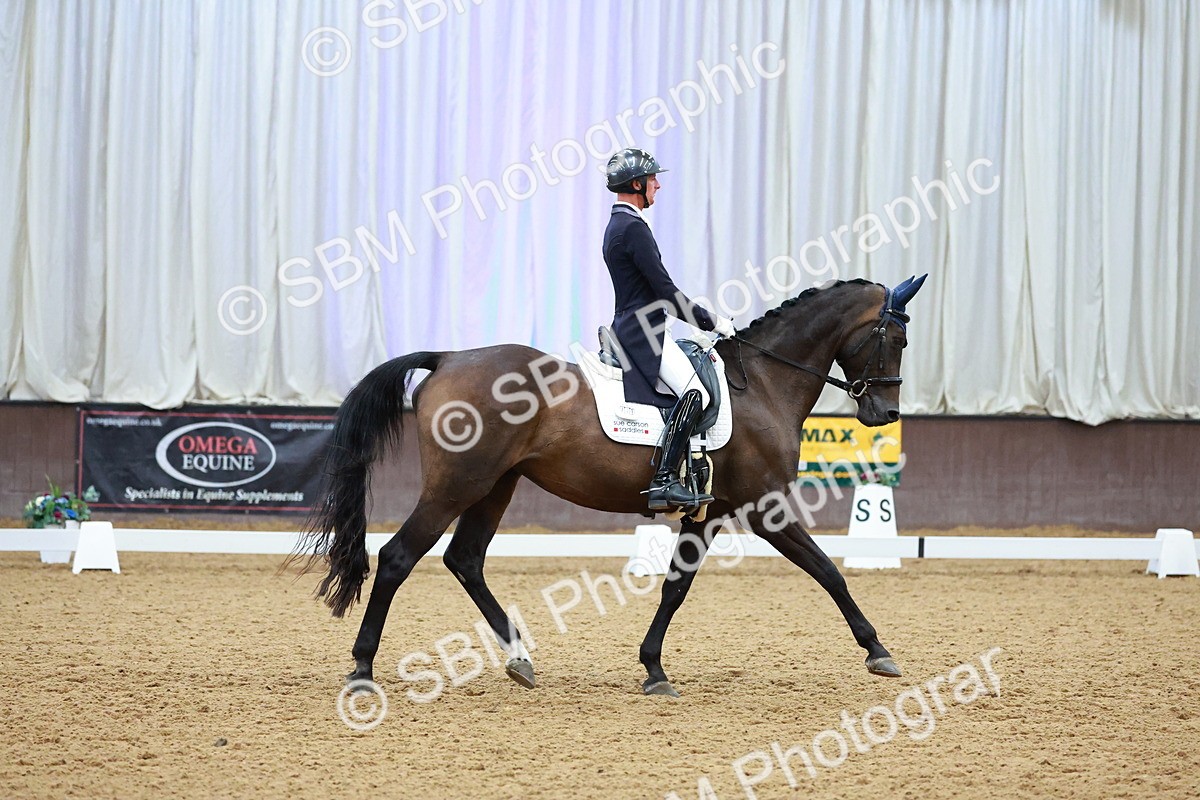 SBM_008002 - Class 9 - FEI INT II - 16.54.17.57