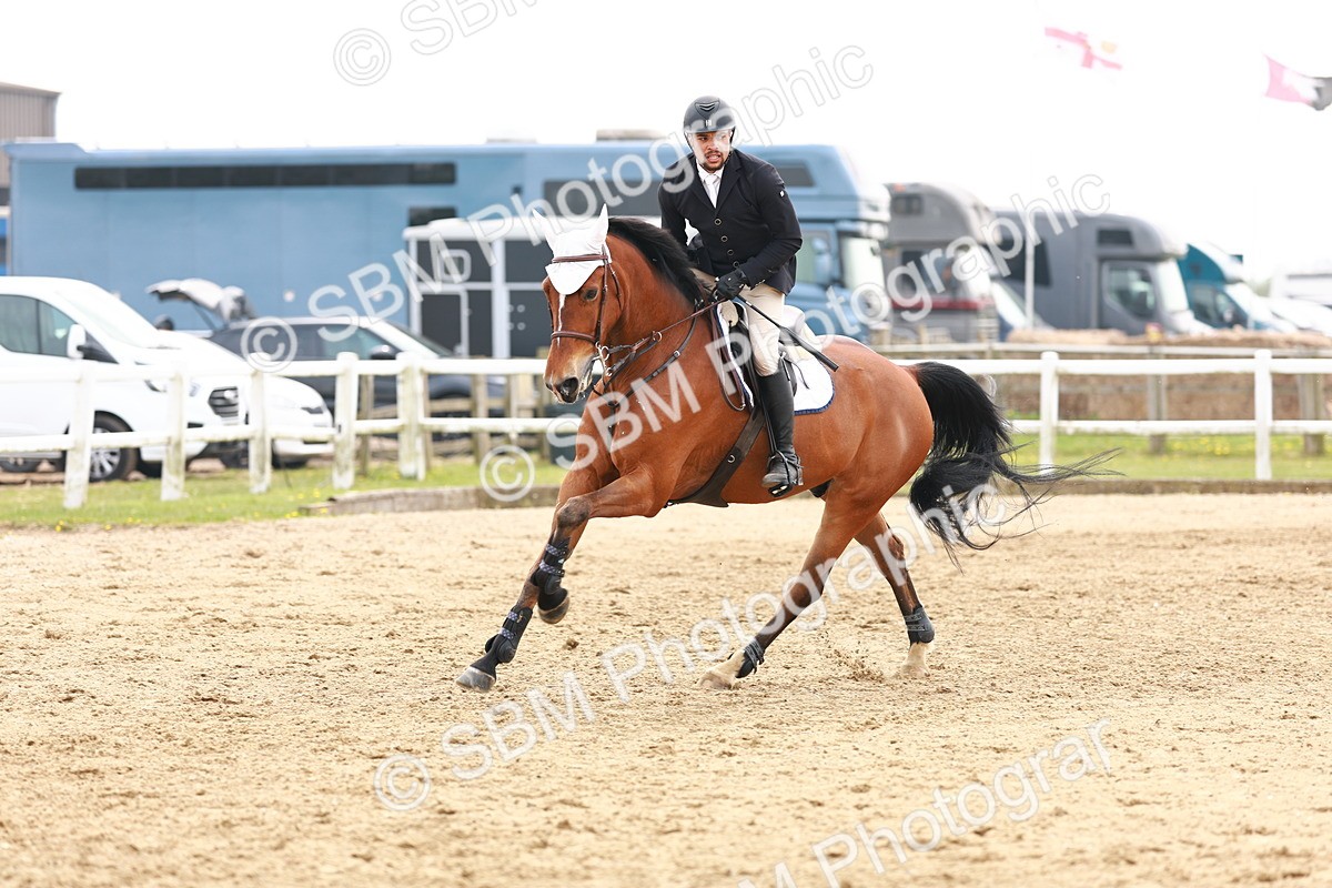  - Class 18 - Senior Newcomers - 1.10m