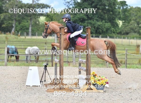 BPP_4334 - CLASS 19 SUN Springboard 128cm/ 138cm Restricted Handicap
