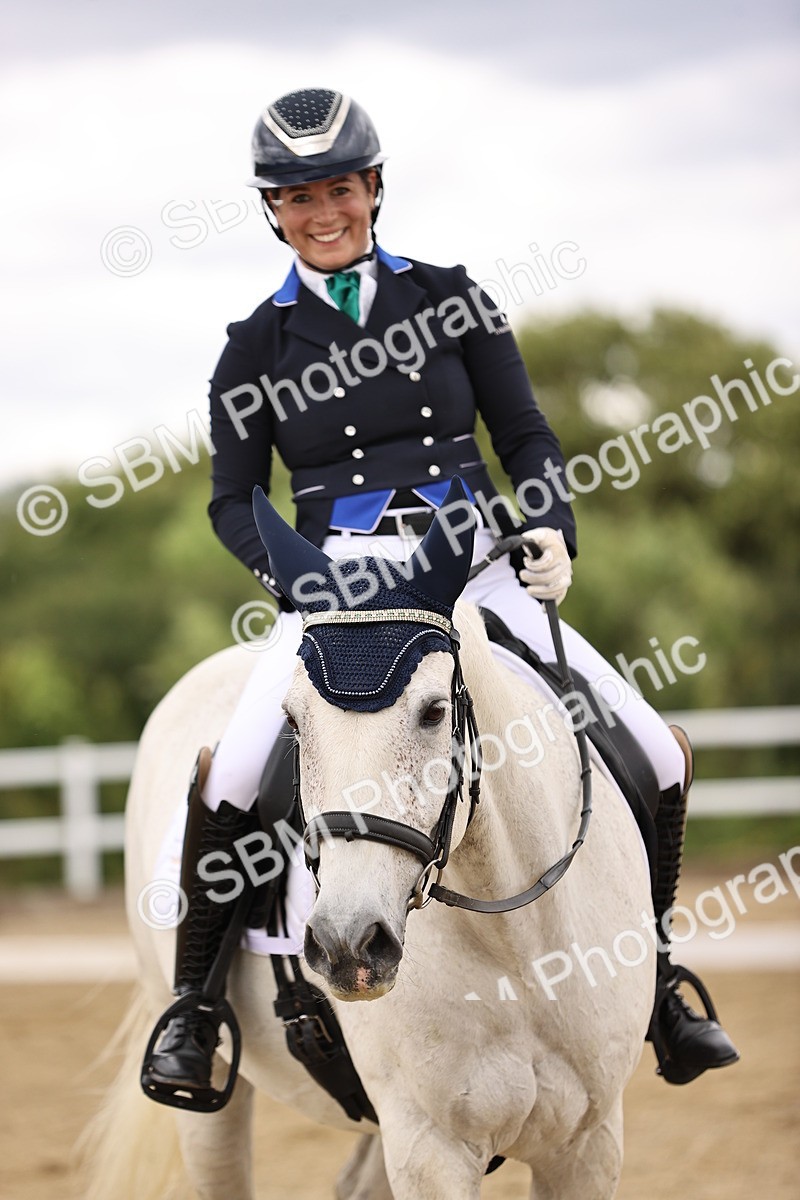 SBM_002083 - Class 2 - Novice 4 - 10.36-11.39