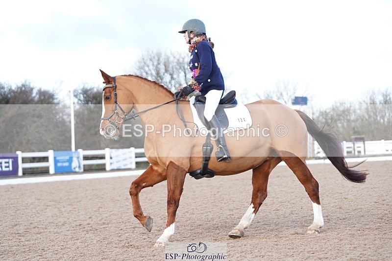 241214-132330-00606 - 134-Melanie.Haslock-Minnie.I