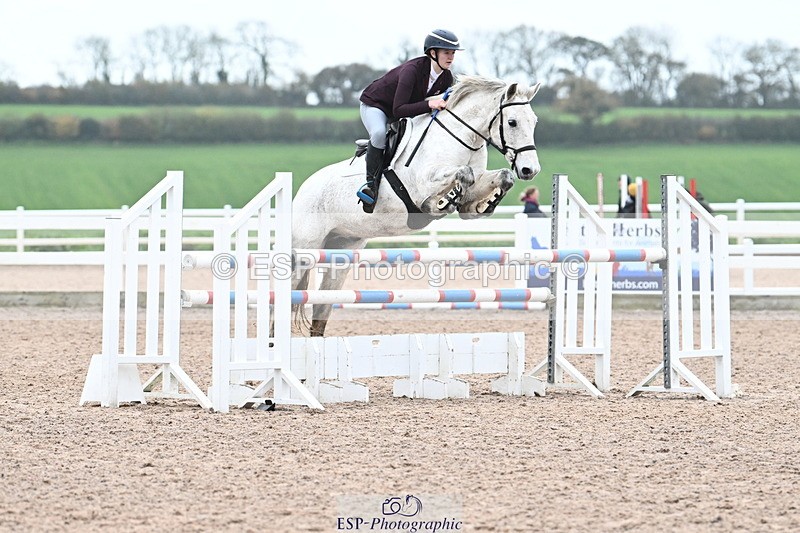 231118A-141253-03324 - Cls 9 Foxhunter & 1.10m Open