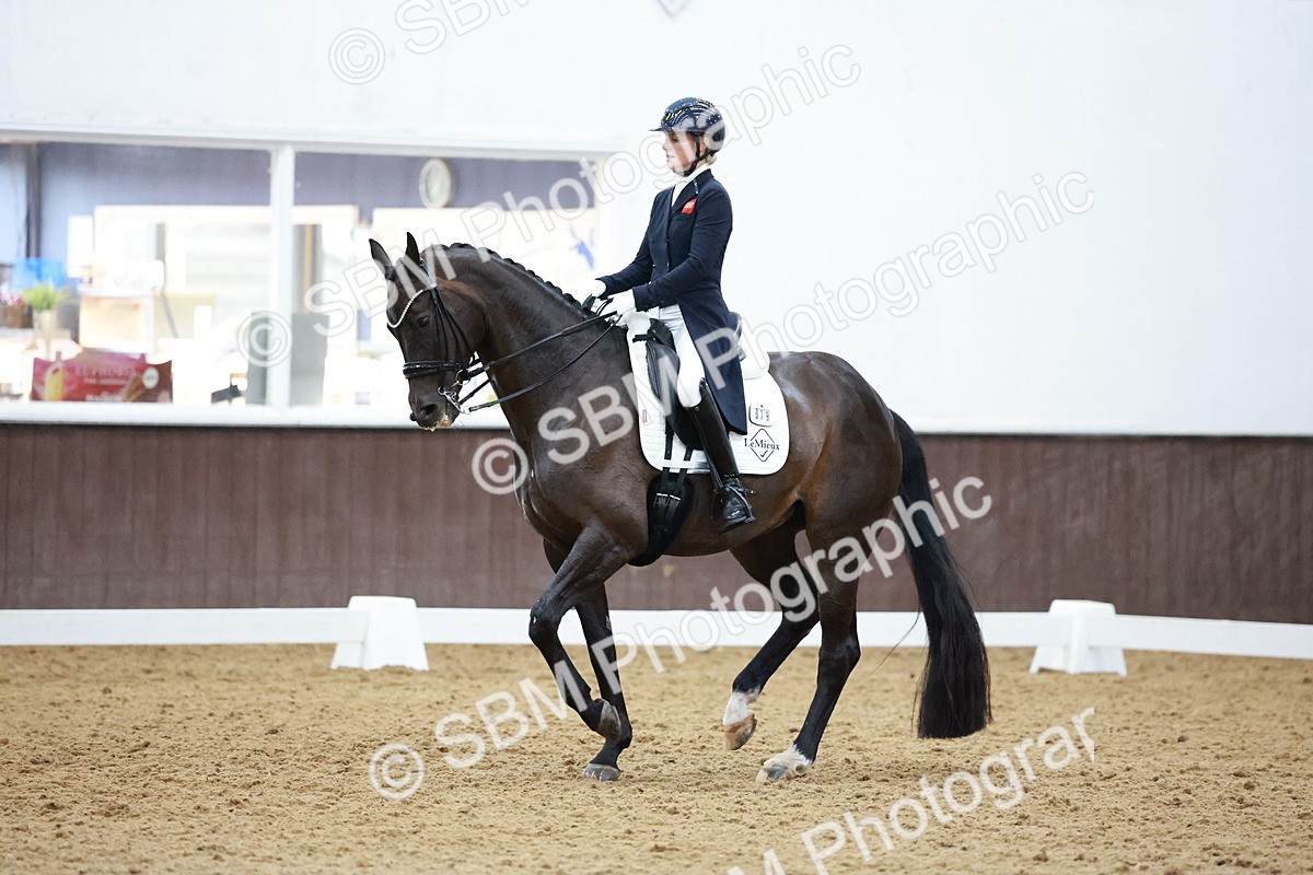 SBM_021661 - Class 14 - FEI Grand Prix - 18.52-19.37
