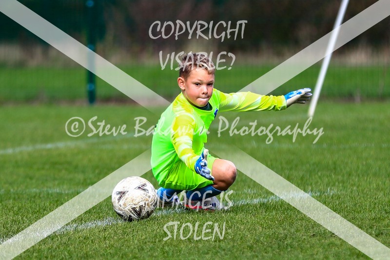 1DX20176 - 2025-10-05 FC Abbey Meads U11 Blue V St Andrews FC U11 Cardinals