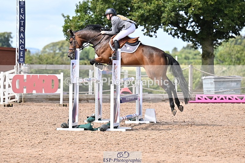 250827B-133551-00607 - Cls 4 Snr Newcomers 1.10m