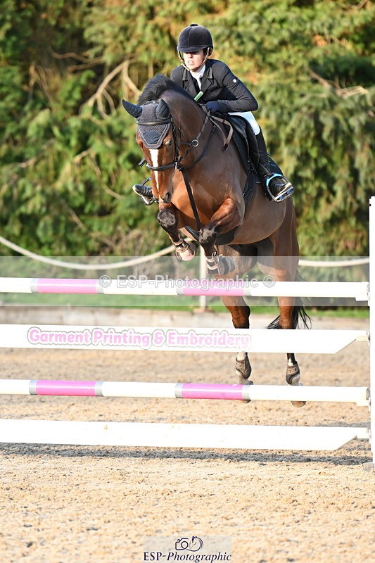 250322A-170945-03705 - Cls 14 Snr Fox & 1.20m Open