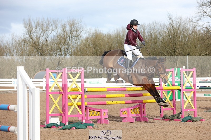 240223A-113204-00896 - Cls 4 Snr 1.05m Open