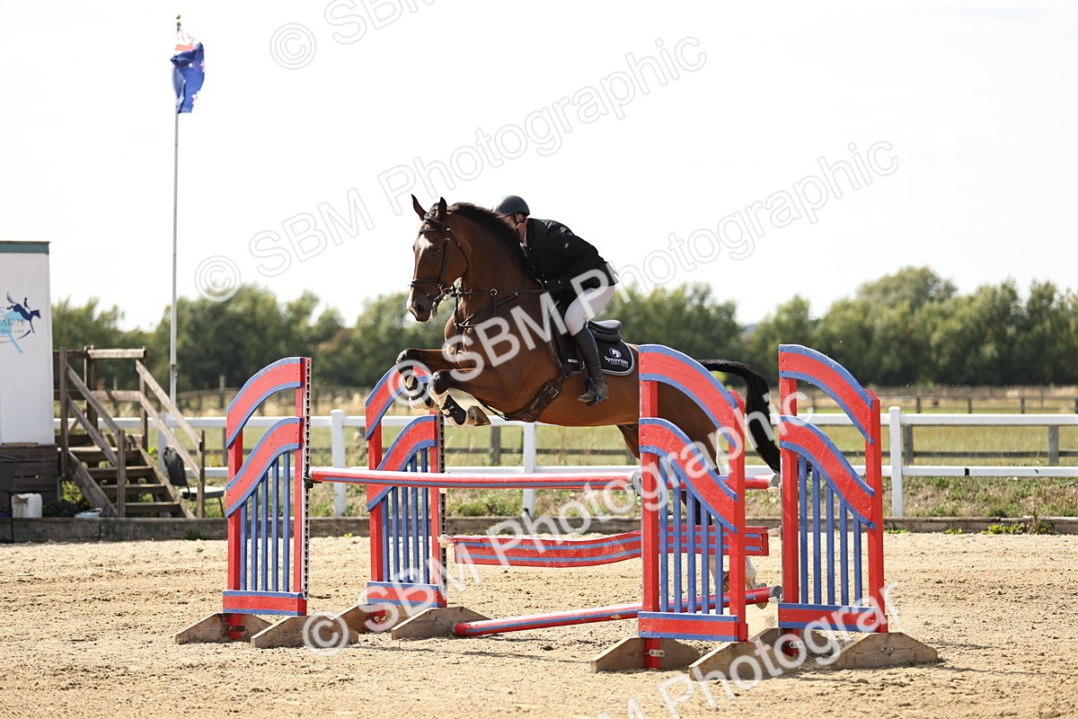 SBM_005130 - Class 6 = Senior Newcomers - 1.10m Open