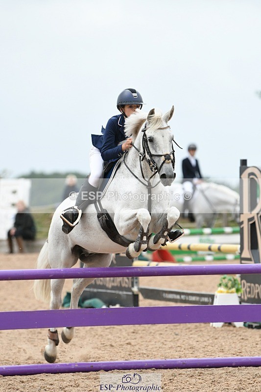 250807-112800-00677 - 90cm Round 1