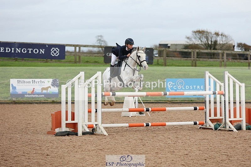 241117X-142838-04948 - Cls 37s 138cm