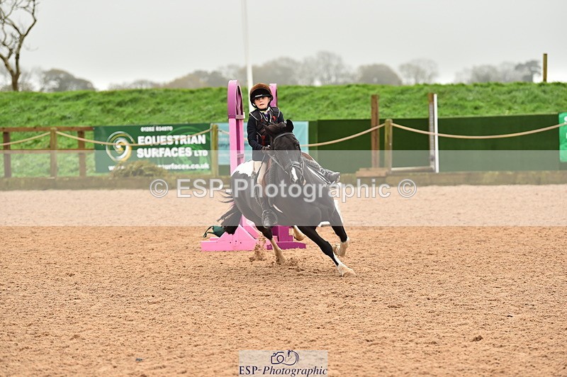 231118A-101746-01017 - Cls 18+19 Club and Schools 70cm