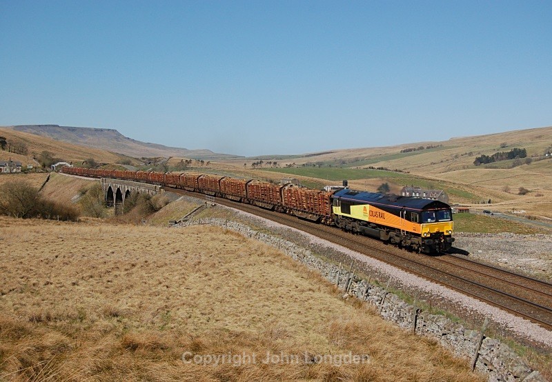 JL - 8.4.11 66845 6J37 Carlisle - Chirk Lunds - Lunds - Southbound