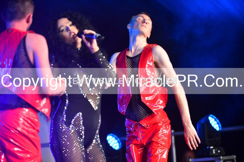 SH4_6774 - The Cher Experience