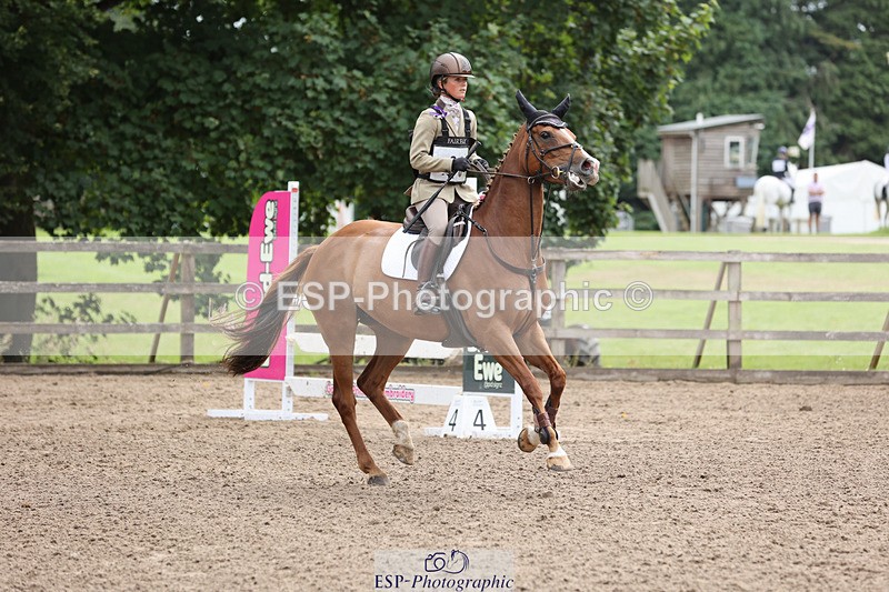 240804-111917-11603 - 369-Melissa_Joannides-STELLA_NOVA