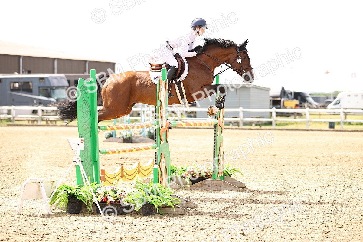 SBM_000448 - Class 15 - Redpost Equestian Senior Foxhunter - 1.20m