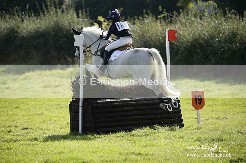  WWHT 171021 3332 - Intermediate (0.90m)  17/10/21