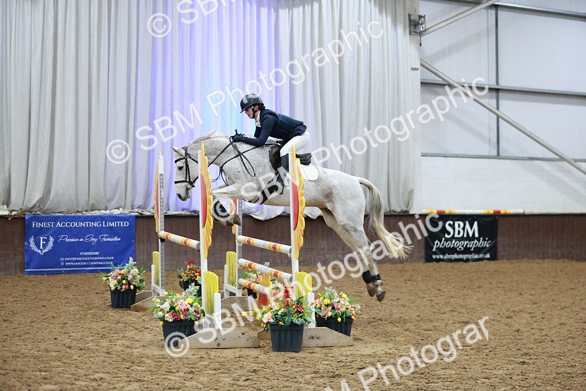 SBM_004562 - Class 17 - Senior Newcomers - 1.10m