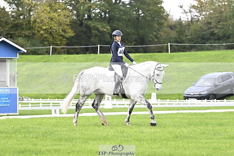 251023A-100344-02697 - F-401-Helen.Hickson