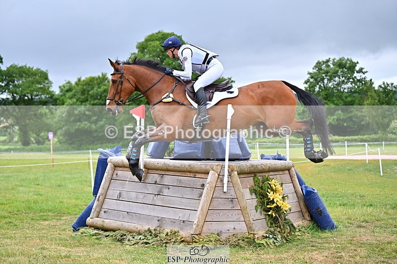 250524A-093121-08711 - A-001-Jemima.Howden-HEADS.UP