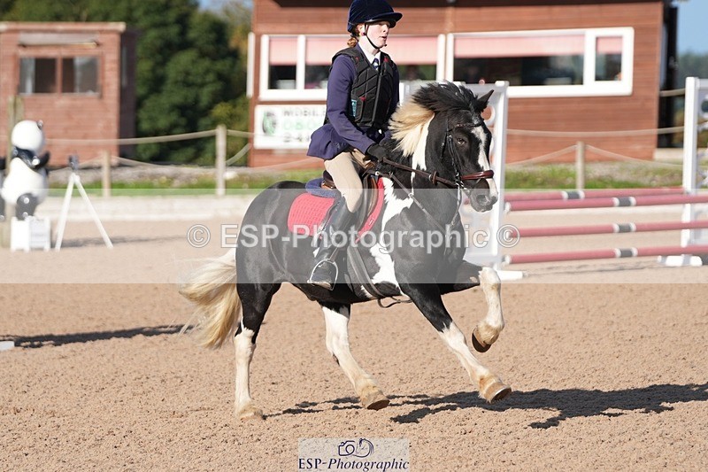 250921-093558-02003 - Cls 2 Pony Intro 70cm