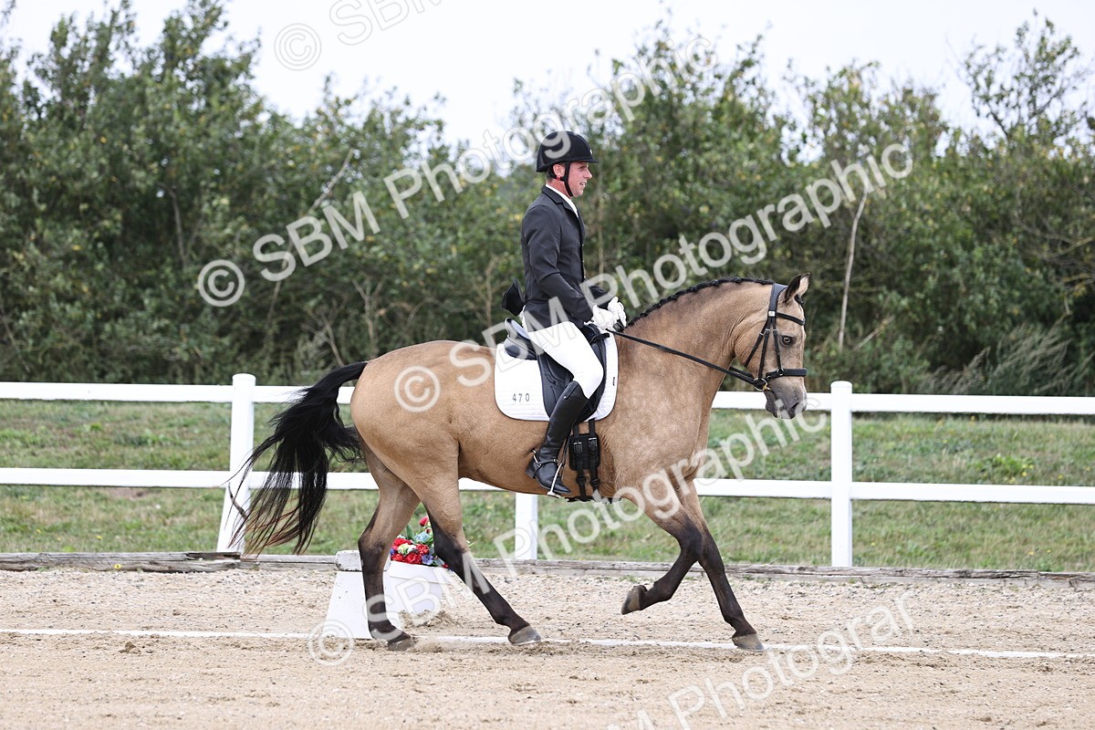 SBM_017463 - Class 14 - Novice 23 - 13.52-14.55