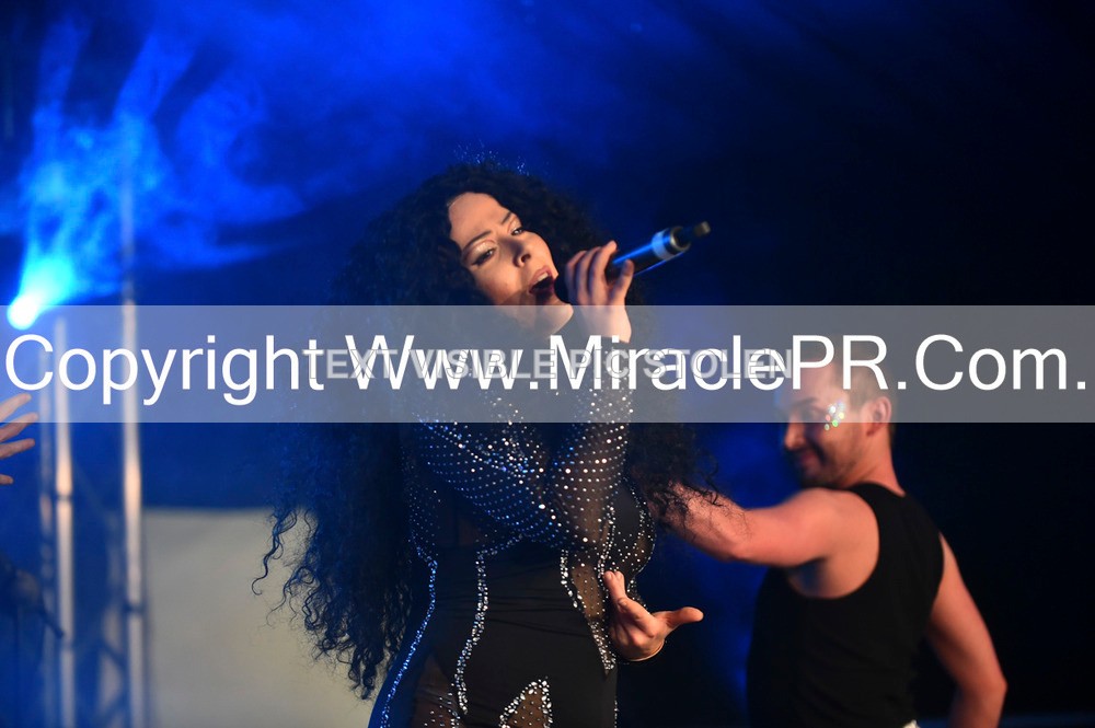 SH4_6097 - The Cher Experience