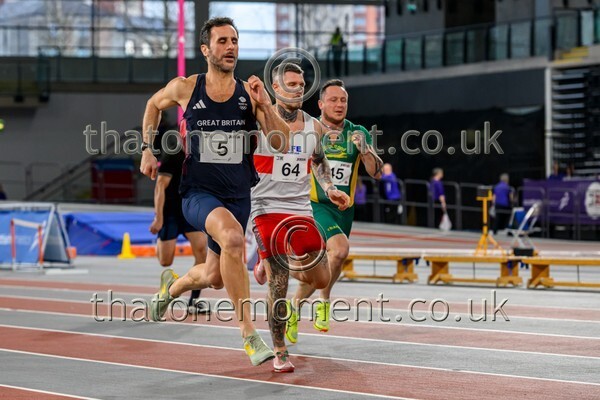 MastRelay26-915773 - Masters Set One