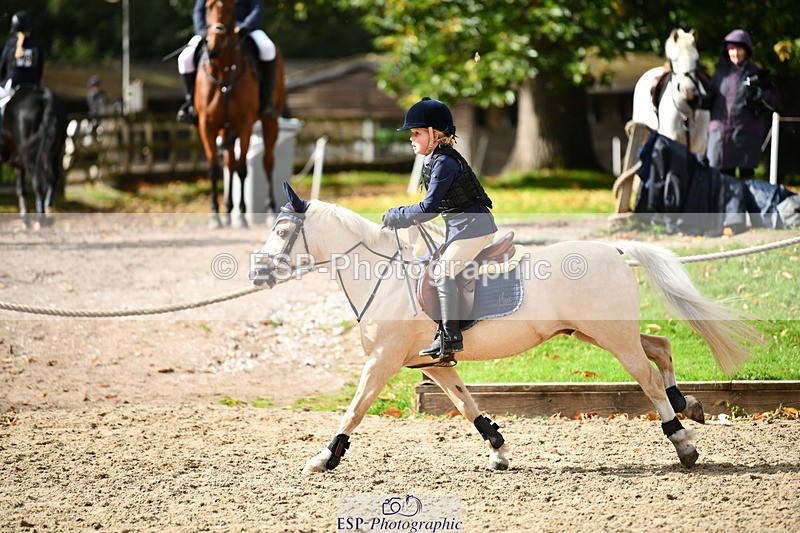 251004A-130551-01136 - Classes 6 & 7 60cm